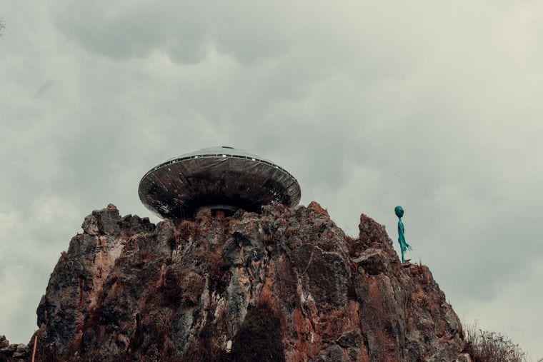 Roswell UFO Spacewalk