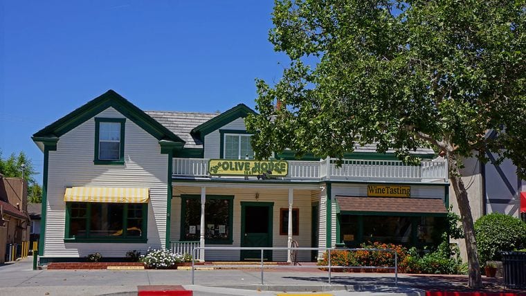 The Olive House: Home of Twenty Mile Wine