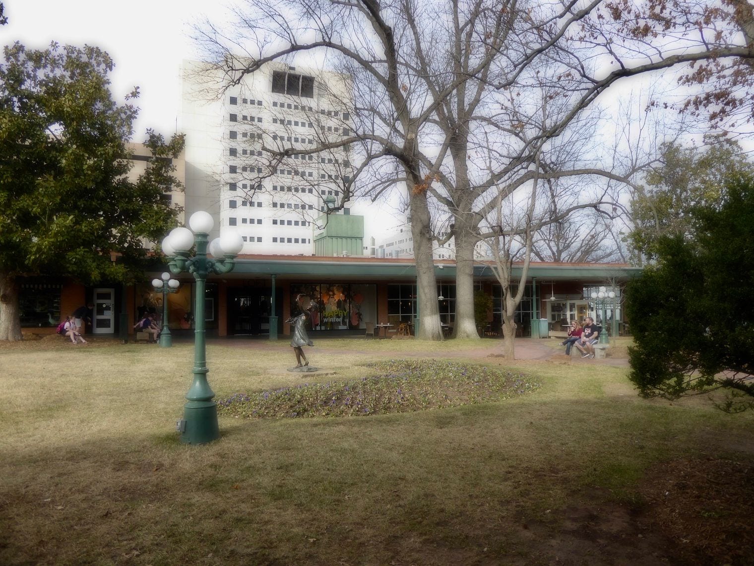 Utica Square, Oklahoma