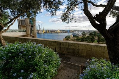 Upper Barrakka Gardens