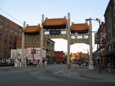 Chinatown Millennium Gate